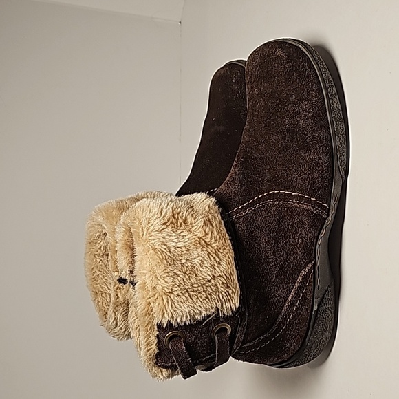 BareTraps Legend Booties Ankle Boot Brown Suede Leather Side Zipper Faux Fur 11M - Picture 3 of 16